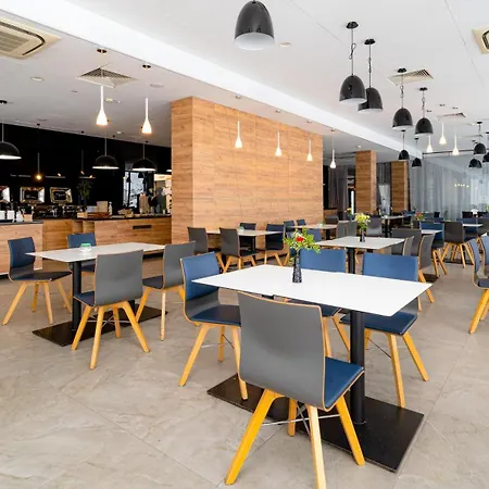 Panorama - Czarna Gora Resort, Sun & Snow Aparthotel 3*