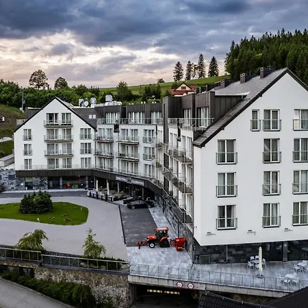 Aparthotel Panorama - Czarna Gora Resort, Sun & Snow Sienna (Klodzko)