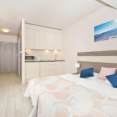 Ξενοδοχείο με διαμερίσματα Sun & Snow, Aparthotel Panorama - Czarna Gora Resort 3*
