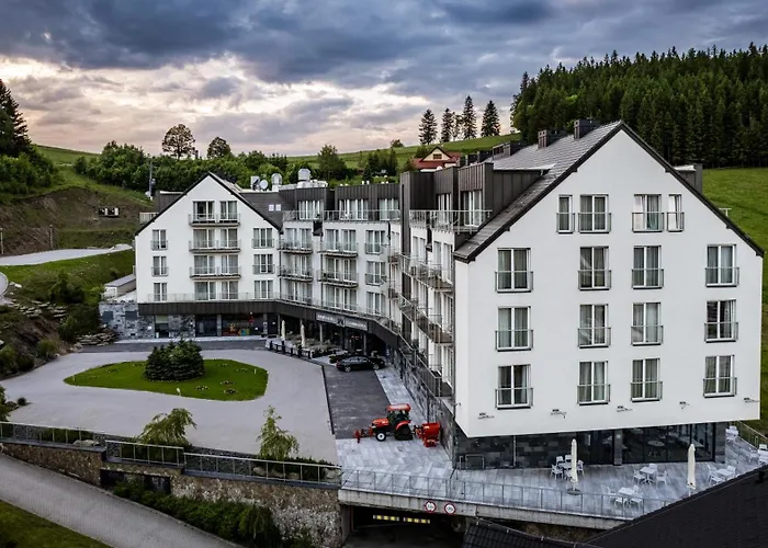 Aparthotel Panorama - Czarna Gora Resort, Sun & Snow Sienna (Klodzko)